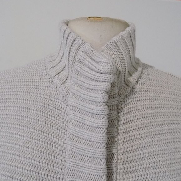 BANANA REPUBLIC Cream Thick Cardigan Sweater, S - Picture 2 of 5